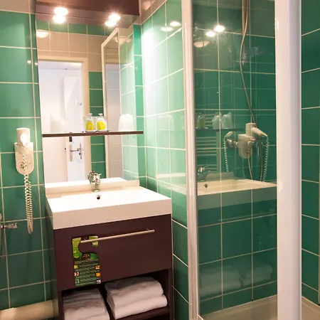 - Bassin D'arcachon Hotell 3*