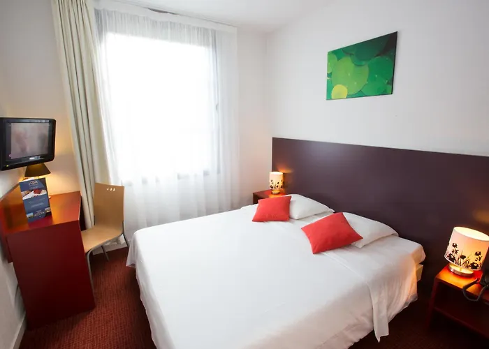 - Bassin D'arcachon Hotel